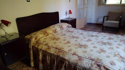 Ένα ή περισσότερα κρεβάτια σε δωμάτιο στο Waldhaus, la casa del bosque PA