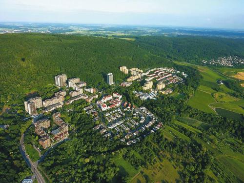 an aerial view of a city with tall buildings at Privatzimmer im 1 OG in einem Reihenhaus mit gemeinschaftlichen Zimmern in Heidelberg