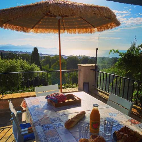 Panoramic sea view house
