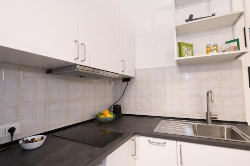 La Dolce Vita Apartment - metro Jonio
