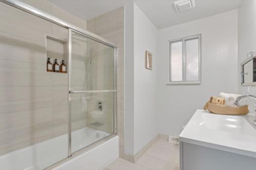 Gallery image of Our West Nest, Charming 3 BR-5 Bed - Backyard - Olde Town Arvada in Arvada