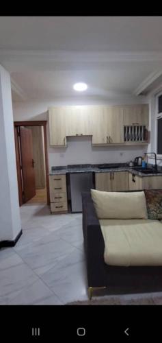 Η κουζίνα ή μικρή κουζίνα στο Addis Gerji guest house