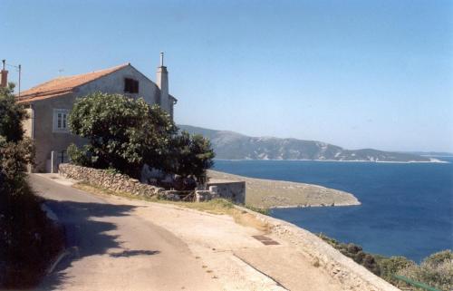 Holiday house with a parking space Ustrine, Cres - 22967