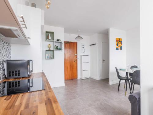 Apartment near 1 BDR 4P La Villette