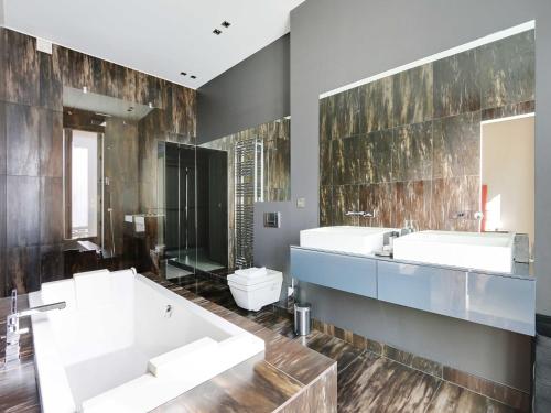 Elegant aprt- 2BDR 4P Close to the Champs Elysées