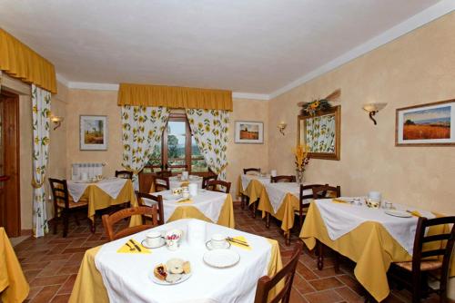 Restaurace v ubytování Agriturismo D' Epoca La Marianella
