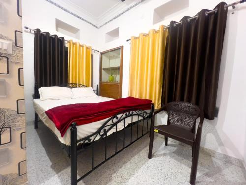 Una cama o camas en una habitación de Multiple Stories, Udaipur