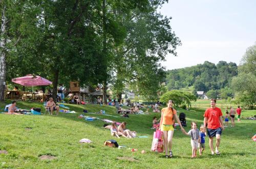 Φωτογραφία από το άλμπουμ του Holiday resort Bela krajina - Glamping and Mobile Homes σε Metlika