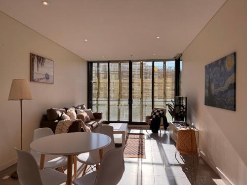 Gallery image of Darling Harbour Syd CBD 2B2B1C Apt Free Parking in Sydney