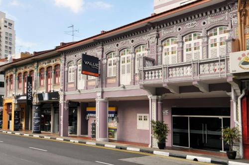 El edificio en el que está el hotel