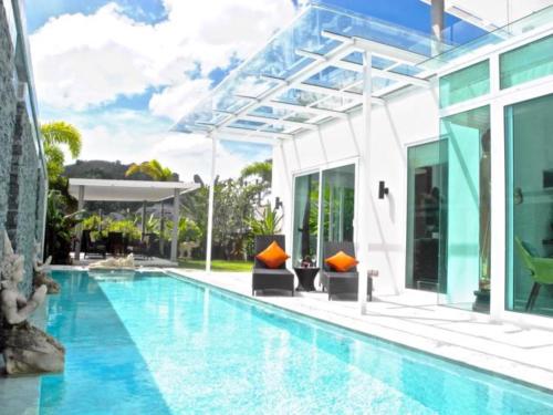 Skylight 2 bedrooms Villa in Kamala