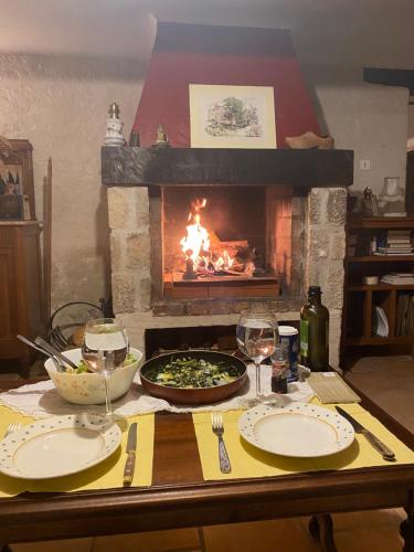 Φωτογραφία από το άλμπουμ του Maison de campagne dans le parc régional du Verdon - Bastide 140m2 et Bastidon 85m2 σε La Martre