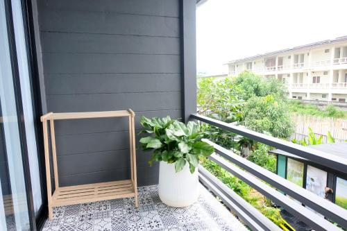 Balkón nebo terasa v ubytování Baan Poon Garden