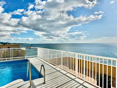Beachfront Bliss, on the Promenade - EaW Homes