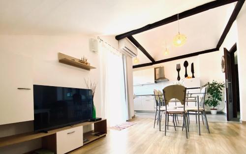Luna Maris Apartments