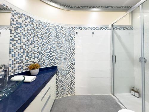 Old Town Luxe Apartment