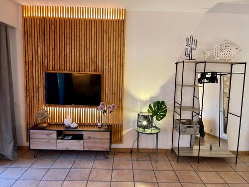 PUERTO BANUS POL Suite y HADA Suite