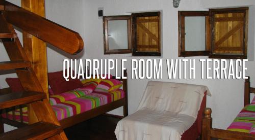 Una cama o camas en una habitación de Guesthouse Zvono