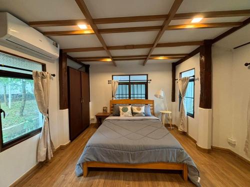 Katil atau katil-katil dalam bilik di Ha Rem Chiang Mai - ฮาเร็ม เชียงใหม่