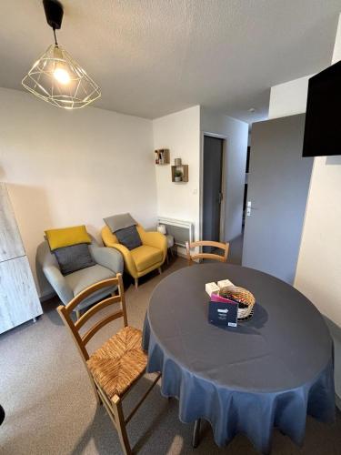 Χώρος καθιστικού στο Appartement T2 - Cosy 400m des thermes