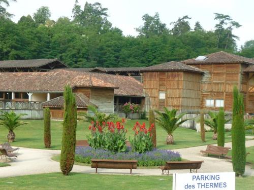 Κήπος έξω από το Appartement T2 - Cosy 400m des thermes