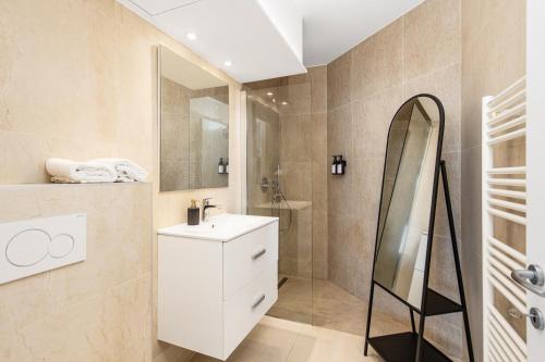 Koupelna v ubytování Joli appartement rénové - Lumineux - Vue mer - CQ