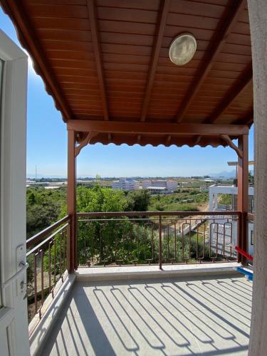 Μπαλκόνι ή βεράντα στο Detached villa in antkoop