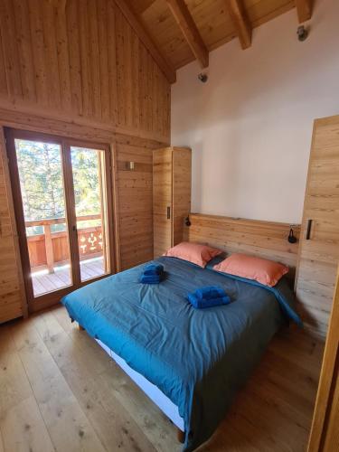 Chalet neuf Eterlou 130 m carrés 5 chambres 10 couchages à Serre Chevalier photo 2