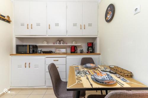 Orchid - Stylish Home Near Piraeus