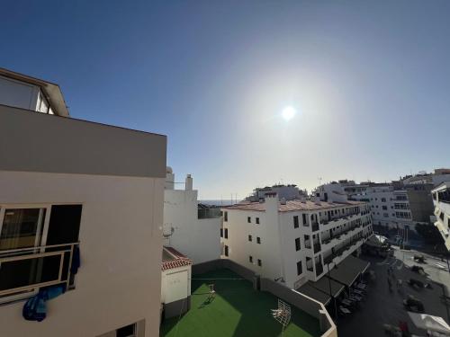 Habitacion doble con terraza a 50m de la playa Los Cristianos