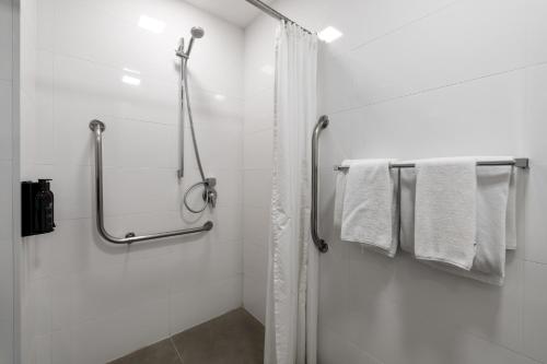 Un baño de Staybridge Suites São Paulo by IHG