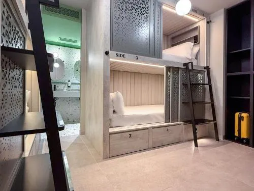 Coeo Hernan Ruiz Rooftop Pool Hostel photo 27