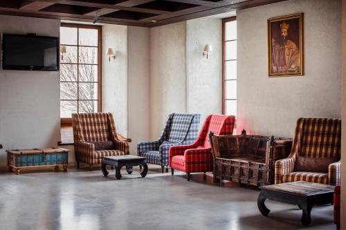 A seating area at Hotel Król Kazimierz