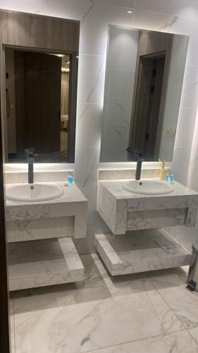 Bilik mandi di شقق برج بيات للشقق الفندقية - Burj Bayat Hotel Apartments