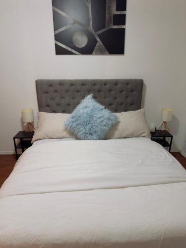 Postel nebo postele na pokoji v ubytování Covepark house