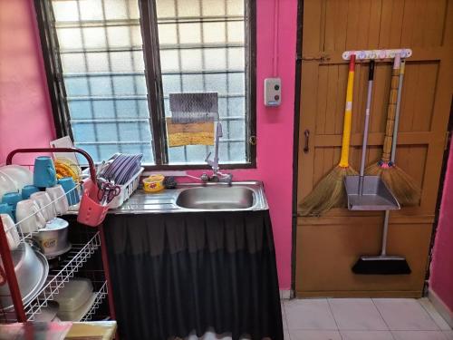 Fotografie z fotogalerie ubytování Homestay Pertama v destinaci Parit Raja