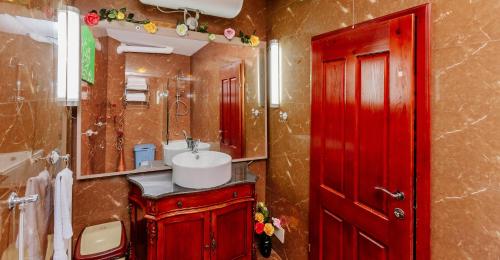 Bilik mandi di Bigova Sea Views Apartments