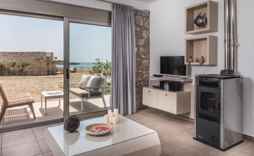 Imagen de la galería de Cedar Bay Beachside Villas, en Palaiochóra