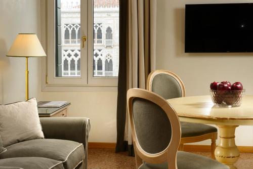 Hotel L'Orologio Venezia - WTB Hotels photo 76