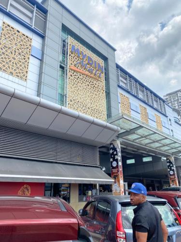 Bangunan di mana terletaknya apartmen
