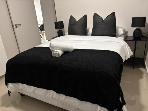 Ένα ή περισσότερα κρεβάτια σε δωμάτιο στο Orion Luxury Apartment Accommodation LTB