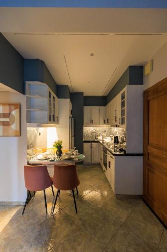 AIOLOS HABITAT pagrati apartment ATHENS