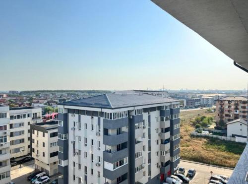 Pemandangan umum bagi Dudu atau pemandangan bandar yang diambil dari apartmen