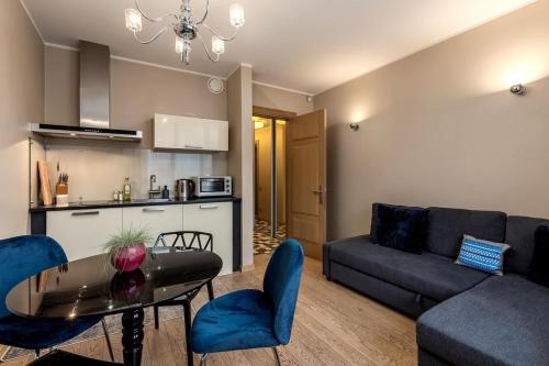 Kuchyň nebo kuchyňský kout v ubytování Classic 1-bedroom apartment in Old Town Riga