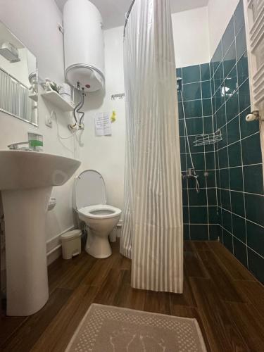 Un baño de "White House Nakani" - Guesthouse near the centre