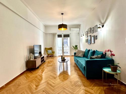 3BD next to National Archaeological Museum
