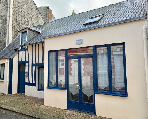 Spacieuse Maison Bleue, au centre des Cordiers