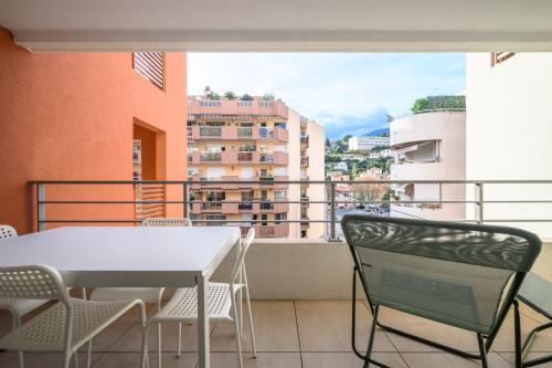 Val d'Or, appartement moderne et famillial pour 4 personnes, Parking, centre gare