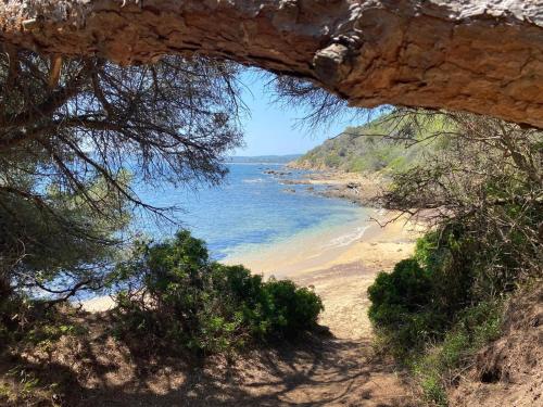 Photo de la galerie de l'établissement Villa Rives d'or - Vue Mer - Climatisée, à Fréjus