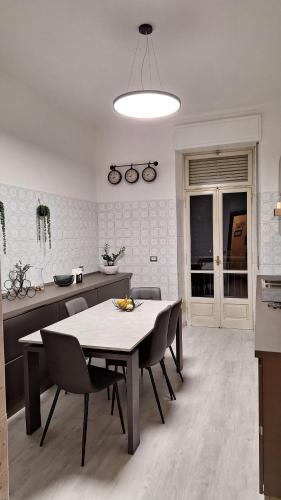 Kuchyň nebo kuchyňský kout v ubytování Casa Marisa - Centrale e signorile